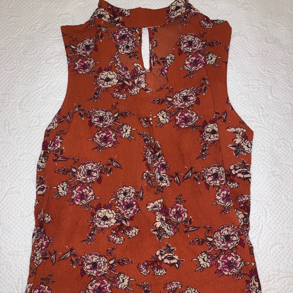 Floral Sleeveless Blouse